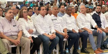 PRM en Santiago juramenta gran comando de campaña Luis 24