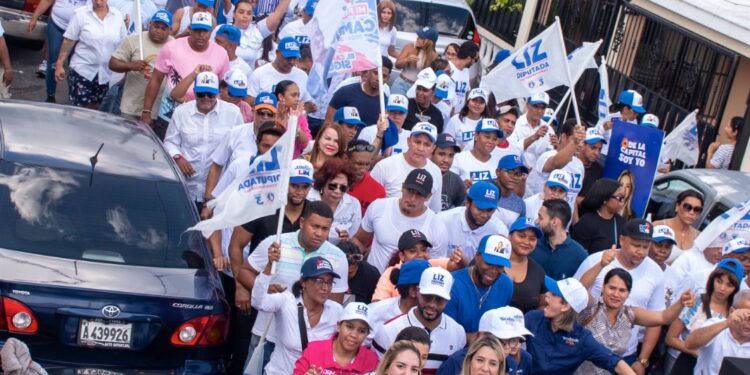 Liz Mieses despierta entusiasmo en la capital