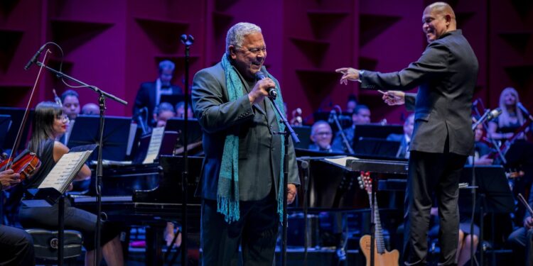 Concierto “Danny Rivera Sinfónico” deslumbra público del Teatro Nacional