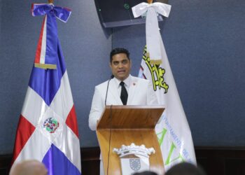 Presidente de Fedomu, Kelvin Cruz, felicita autoridades juramentadas para 2024-2028