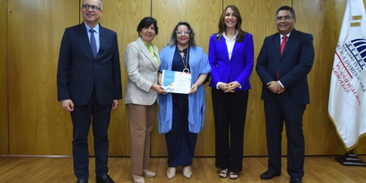 CIPAF recibe reconocimiento por alto desempeño en transparencia y rendición de cuentas