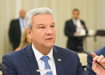 Lisandro Macarrulla llama a abordar los desafíos y oportunidades en la ciberseguridad de RD