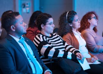 Destacan importancia de las herramientas digitales en el mundo empresarial moderno