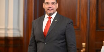 Director de Defensa Pública y AIDEF se unen en la OEA para elevar estándares de justicia en las Américas"