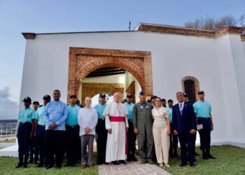 Monseñor Ozoria oficiará misa en la primera iglesia del nuevo mundo en SDE, tras años cerrada