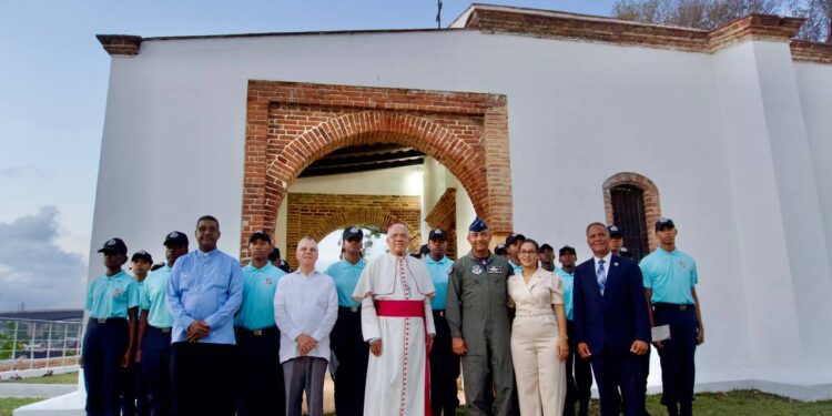 Monseñor Ozoria oficiará misa en la primera iglesia del nuevo mundo en SDE, tras años cerrada