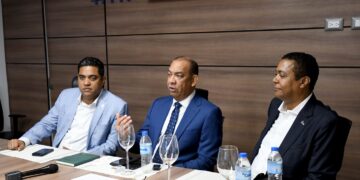 MOPC anuncia programa de recolección de desechos sólidos “Mi Autopista Limpia”