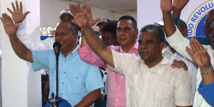 Frente Agropecuario PRM juramentan directivos provinciales en Monte Plata