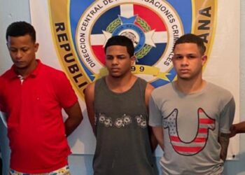 Dictan tres años de prisión a acusados de clonar tarjetas subsidios sociales