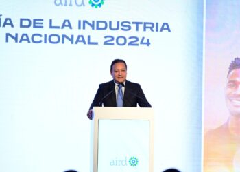 "Pondré el sector industrial en el centro de la política económica", asegura Abel Martínez