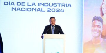 "Pondré el sector industrial en el centro de la política económica", asegura Abel Martínez