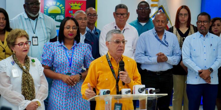 Alcalde Manuel Jiménez informa proceso de transición se cumple con el protocolo establecido y digitalizado