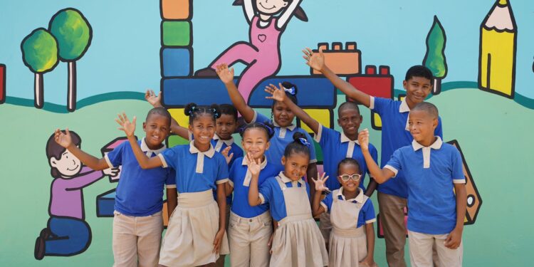 Ministro Educación destaca mejoras alcanzadas en el sistema educativo nacional