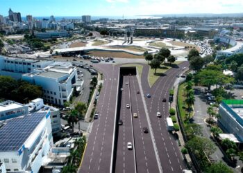 MOPC inicia trabajos para agilizar el tránsito en la rotonda 27 de febrero con Luperón, Isabel Aguiar y autopista 6 de noviembre en salida hacia la región Sur