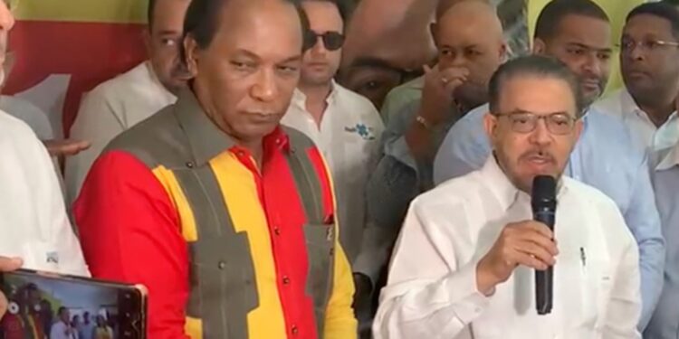 Guillermo había dicho Zorrilla Ozuna tenía "huacal de botellas" en Inespre; hoy recibe su apoyo