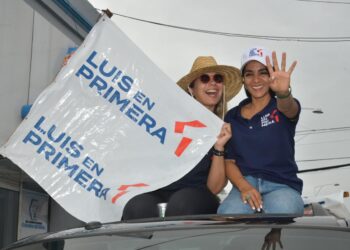 Movimiento "Luis en Primera" brinda apoyo masivo en marcha caravana del presidente Abinader en Hato Mayor y SPM