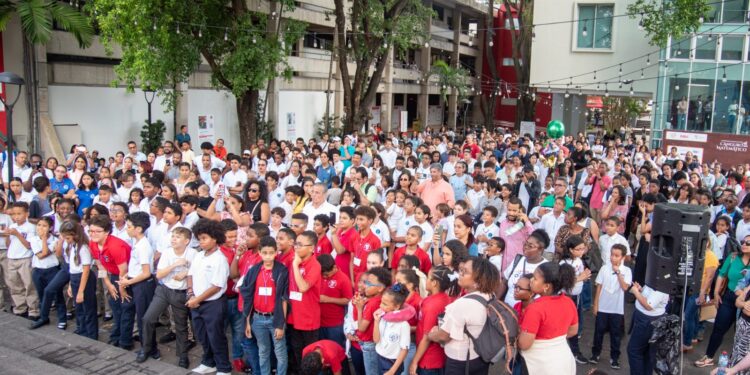 La Fundación Ayudar Me Da Vida celebra 6ta edición de la Competencia Internacional Canguro Matemático