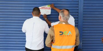 DGII y DGA cierran comercios importadores por delitos tributarios