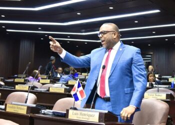 Transfuguismo promovido por el gobierno amenaza sistema de partidos y la democracia