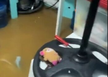 Reportan inundaciones por fuertes lluvias en Samaná