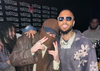 Bad Bunny muestra su apoyo a DJ Adoni en una noche de sold outs en New York