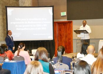 El SRSM programa abastecimiento de medicamentos e insumos para hospitales 2025