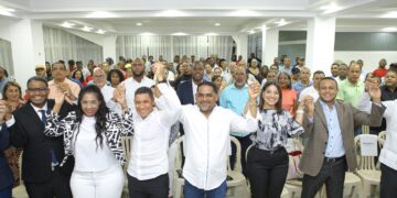 Movimiento Empresarial Unidos por el Desarrollo en apoyo a la reelección de Abinader y el diputado Sandro Sánchez