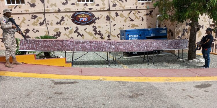 CESFronT incauta 350,000 unidades de cigarrillos en casa abandonada en Elías Piña