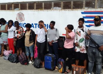 CESFronT detiene 72 haitianos con estatus migratorio irregular en hotel de Elías Piña