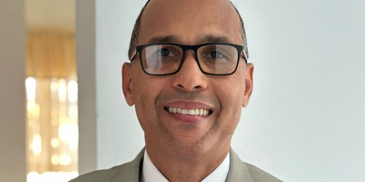 Renuncia el Vicesecretario de Asuntos Empresariales del PLD