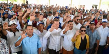 Diputado Lupe Núñez y su equipo político se juramentan en el PRM