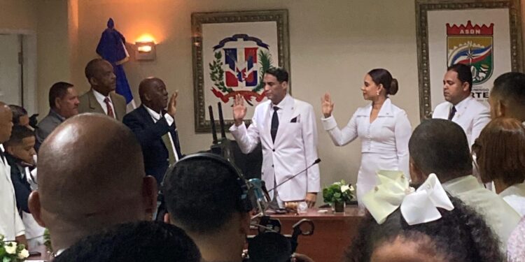 Betty Gerónimo asume como la primera mujer en dirigir Alcaldía de Santo Domingo Norte