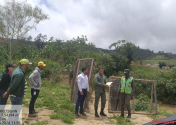 SENPA retira portón de metal instalado en río Tireo, en Constanza