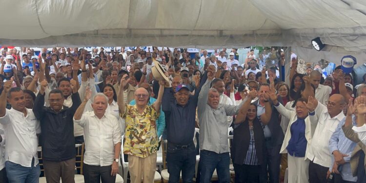 Hipólito Mejía valora coordinación de campaña SDE, dice Luis Abinader ganará con 70% y Antonino Taveras 69.99