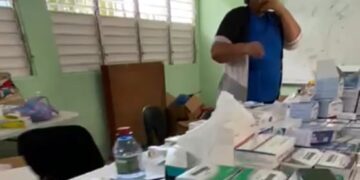 Pedro Jiménez, candidato a diputado por circunscripción 2 del DN, realiza operativo odontológico en el sector La Puya de Arroyo Hondo