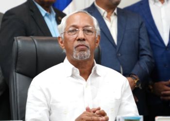 El Ministro de Educación afirma está abierto al diálogo con los maestros