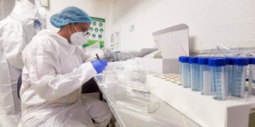 Día Nacional del Bioanalista: ¿Cuál es su rol en el área de la salud?