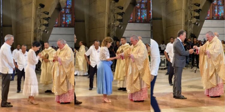 Abinader y personalidades políticas asisten a misa de Corpus Christi