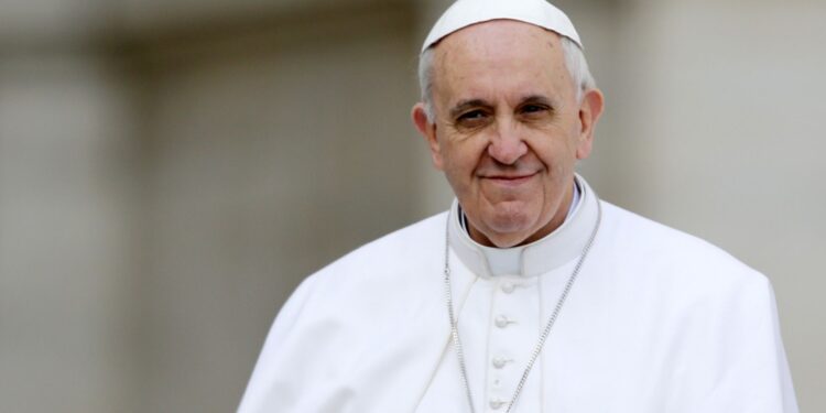 Papa Francisco: "No faltan perros y gatos, faltan hijos"