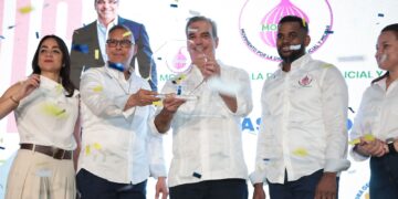 Abinader recibe masivo apoyo del Movimiento por la Dignidad Policial y Militar que preside Daurin Muñoz