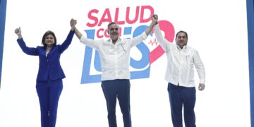 Candidato presidencial PRM recibe apoyo Movimiento Salud con Luis