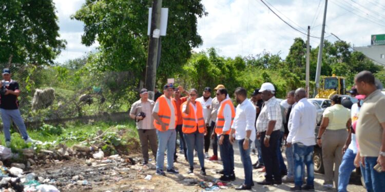 ASDN continúa "Gran operativo de limpieza" en Guaricanos y Villa Mella