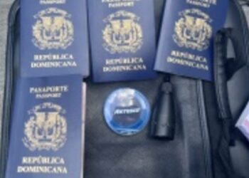 Policía apresa en Barahona hombre por estafa de 420,000 pesos con falsos visados