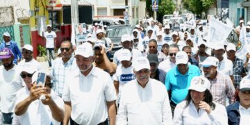 Miguel Vargas llama azuanos a votar por candidatos PRD y Alianza Opositora