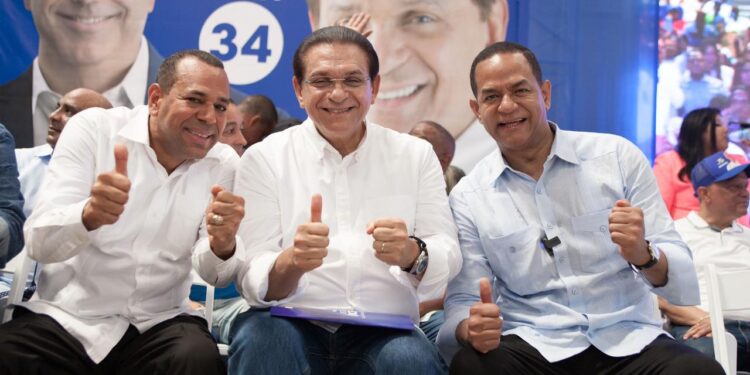 Justicia Social cierra campaña en Santiago con proclamación de Daniel Rivera