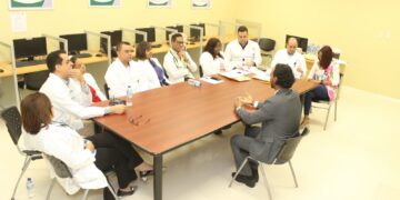 Ney Arias Lora entrevista más de 85 médicos para optar residencias médicas y subespecialidades