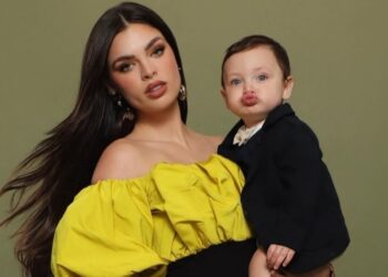 Nadia Ferreira muestra a su hijo en espectacular sesión de fotos
