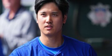 Shohei Ohtani fuera del lineup por rigidez en la espalda