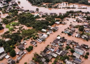 Suben a 13 los muertos por las lluvias en el sur de Brasil