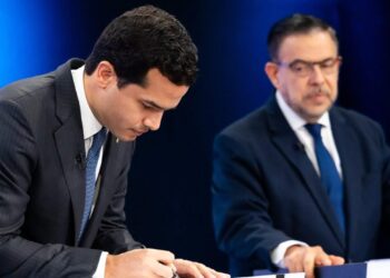 Guillermo felicita a Omar: “Deseo que pueda desempeñar su función con dedicación y responsabilidad”